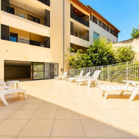 Daire Centre A 2 Min - Piscine - Clim - Parking Uzès